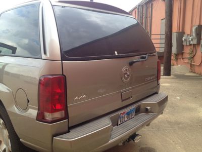 2002 Cadillac Escalade EX - DUAL Power Doors