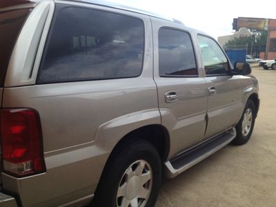 2002 Cadillac Escalade EX - DUAL Power Doors