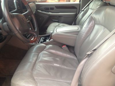 2002 Cadillac Escalade EX - DUAL Power Doors