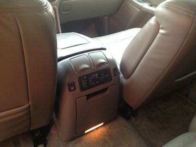 2002 Cadillac Escalade EX - DUAL Power Doors