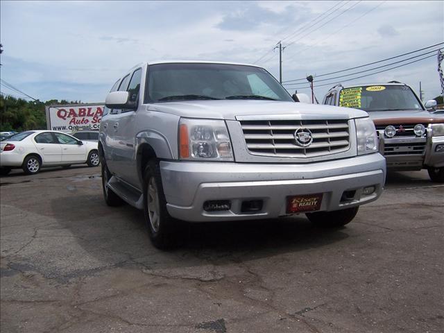 2002 Cadillac Escalade Base