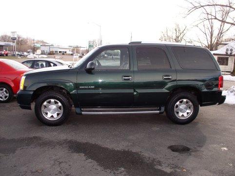 2002 Cadillac Escalade Base