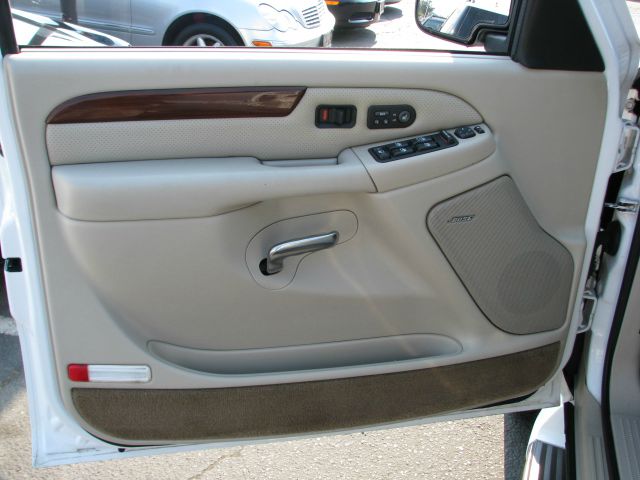 2002 Cadillac Escalade EX - DUAL Power Doors