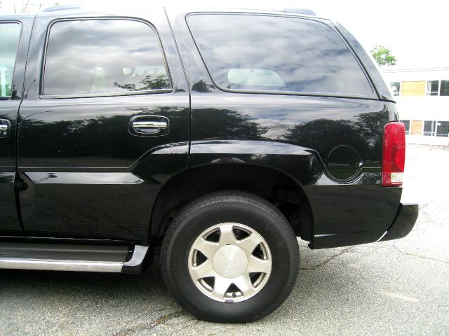 2002 Cadillac Escalade EX - DUAL Power Doors