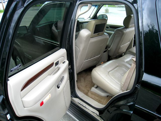 2002 Cadillac Escalade EX - DUAL Power Doors