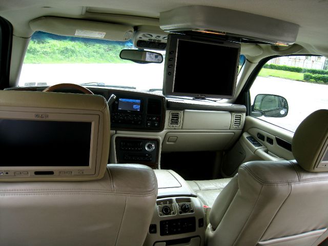 2002 Cadillac Escalade EX - DUAL Power Doors