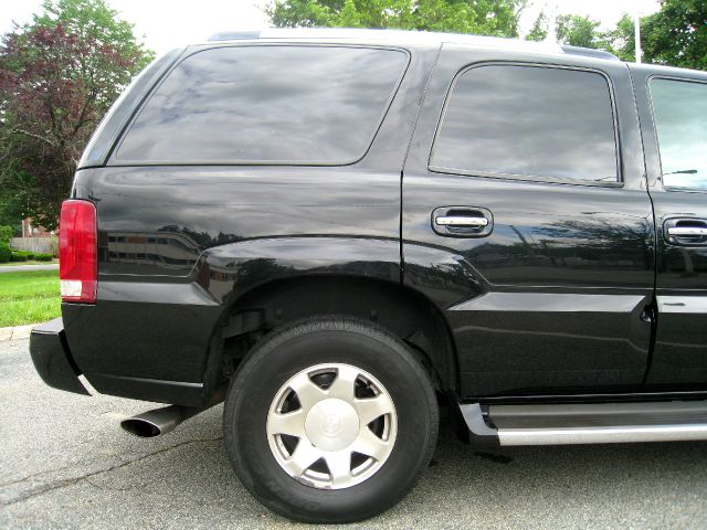 2002 Cadillac Escalade EX - DUAL Power Doors