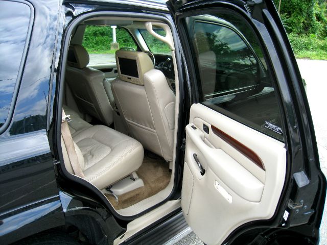 2002 Cadillac Escalade EX - DUAL Power Doors