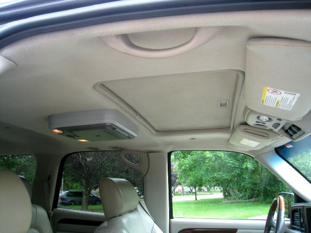 2002 Cadillac Escalade EX - DUAL Power Doors