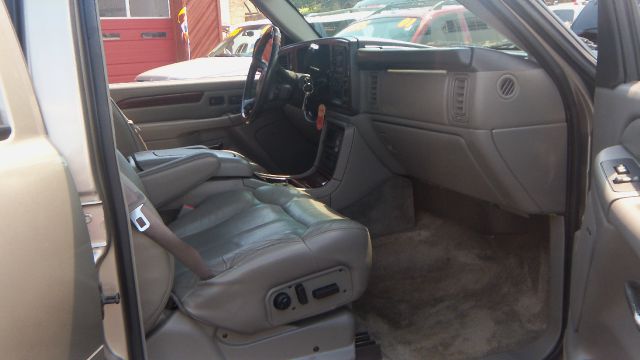 2002 Cadillac Escalade EX - DUAL Power Doors