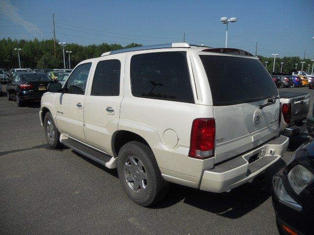 2003 Cadillac Escalade Unknown