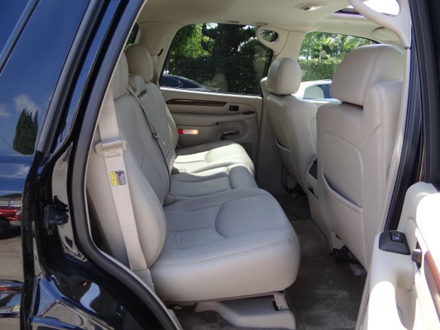 2003 Cadillac Escalade EX - DUAL Power Doors