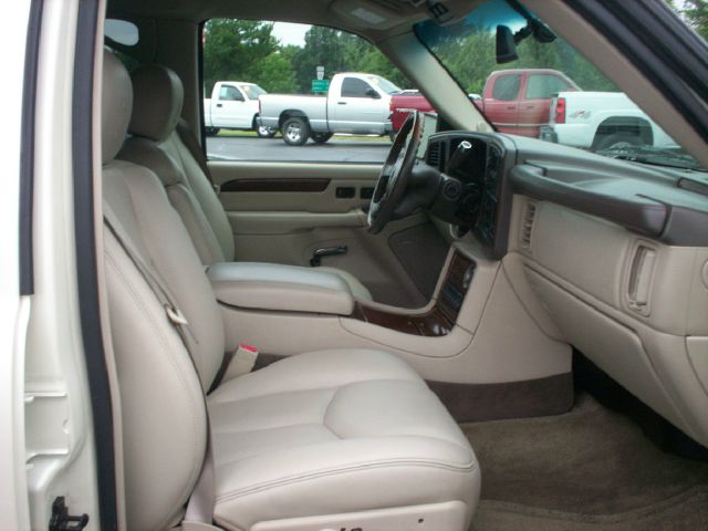 2003 Cadillac Escalade EX - DUAL Power Doors