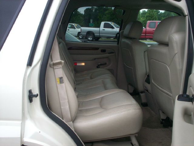 2003 Cadillac Escalade EX - DUAL Power Doors