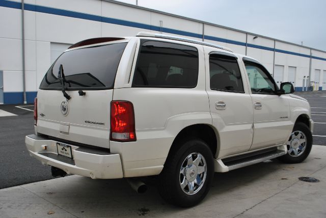 2003 Cadillac Escalade EX - DUAL Power Doors