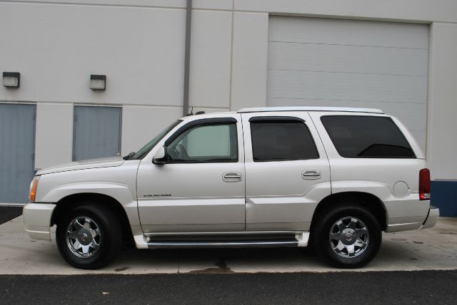 2003 Cadillac Escalade EX - DUAL Power Doors