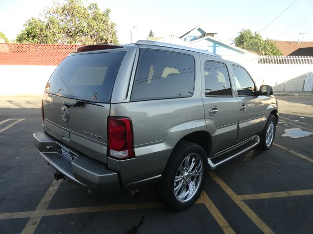 2003 Cadillac Escalade EX - DUAL Power Doors