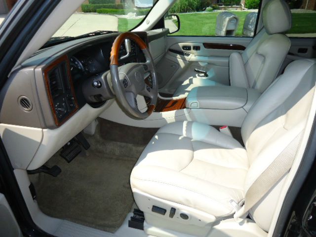 2003 Cadillac Escalade EX - DUAL Power Doors