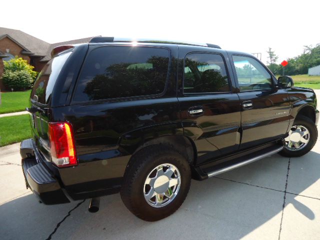 2003 Cadillac Escalade EX - DUAL Power Doors