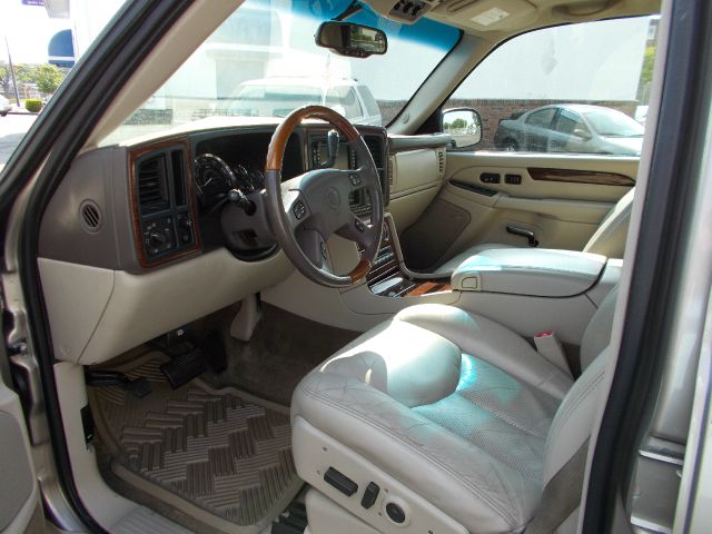 2003 Cadillac Escalade EX - DUAL Power Doors