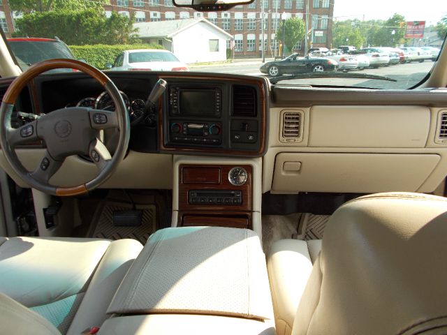 2003 Cadillac Escalade EX - DUAL Power Doors