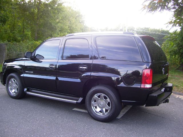 2003 Cadillac Escalade EX - DUAL Power Doors