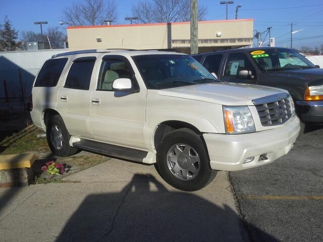 2003 Cadillac Escalade EX - DUAL Power Doors