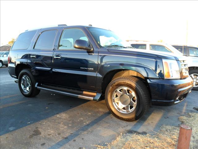 2004 Cadillac Escalade SLT 25