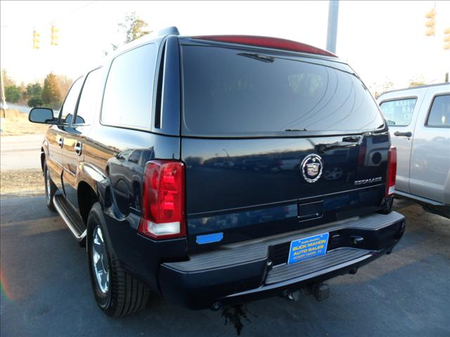 2004 Cadillac Escalade SLT 25