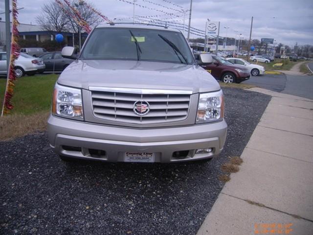 2004 Cadillac Escalade Unknown