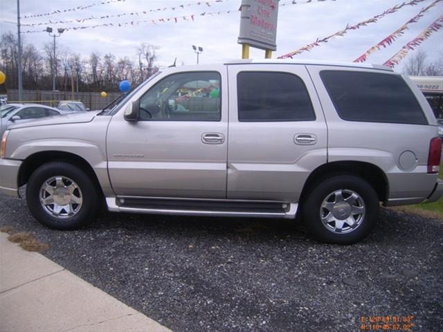 2004 Cadillac Escalade Unknown