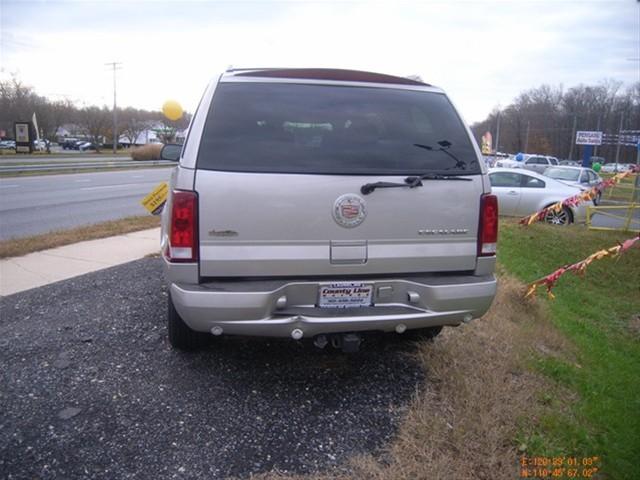 2004 Cadillac Escalade Unknown