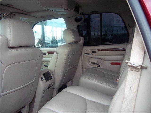 2004 Cadillac Escalade Unknown