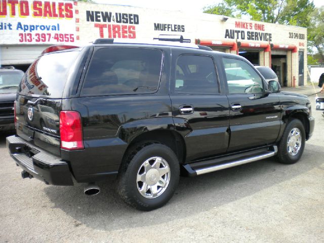 2004 Cadillac Escalade EX - DUAL Power Doors