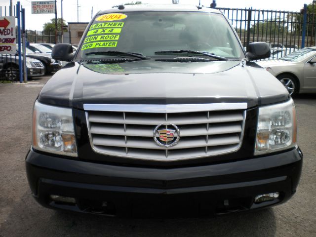 2004 Cadillac Escalade EX - DUAL Power Doors