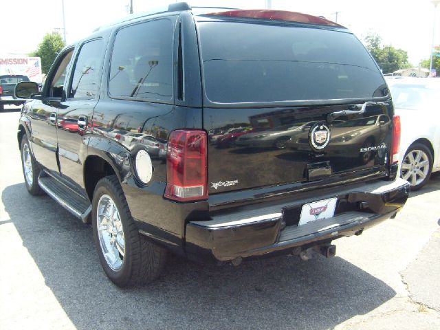 2004 Cadillac Escalade EX - DUAL Power Doors