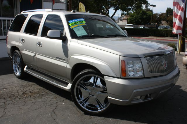 2004 Cadillac Escalade EX - DUAL Power Doors