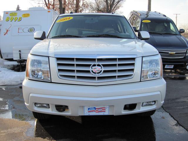 2004 Cadillac Escalade Unknown