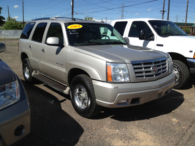 2004 Cadillac Escalade Coupe