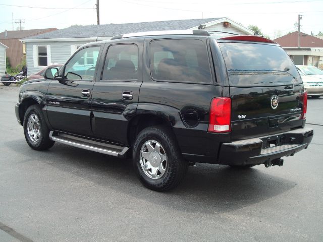 2004 Cadillac Escalade EX - DUAL Power Doors