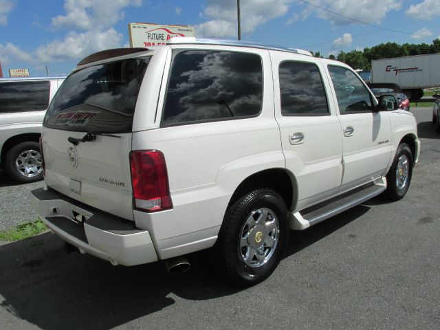 2004 Cadillac Escalade EX - DUAL Power Doors