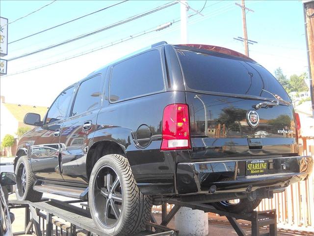 2004 Cadillac Escalade GT Premium 2-doors