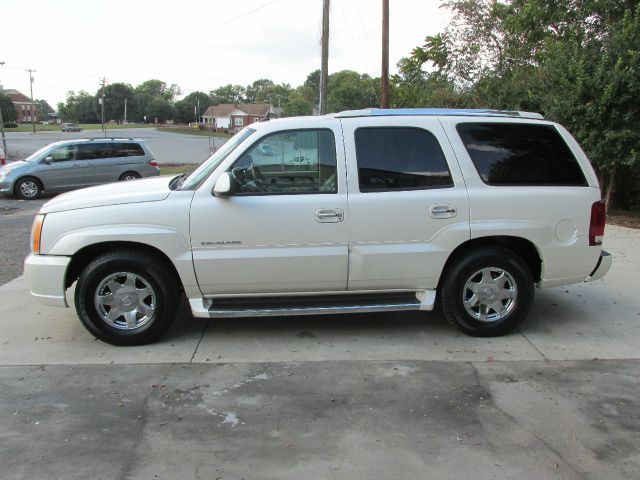 2004 Cadillac Escalade T6 -AWD -7 Passenger