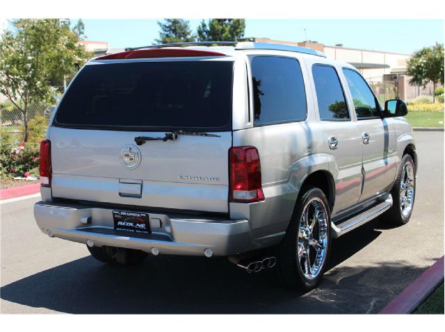 2004 Cadillac Escalade EX - DUAL Power Doors