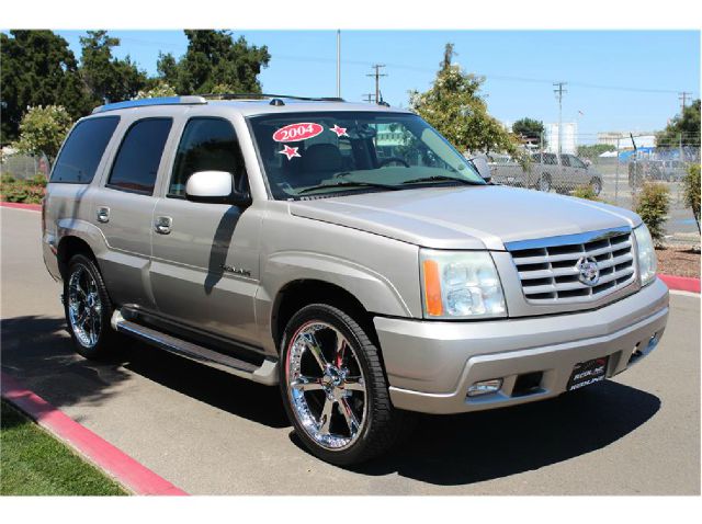 2004 Cadillac Escalade EX - DUAL Power Doors