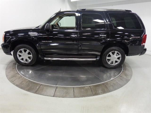 2004 Cadillac Escalade GT Premium 2-doors