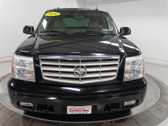 2004 Cadillac Escalade GT Premium 2-doors