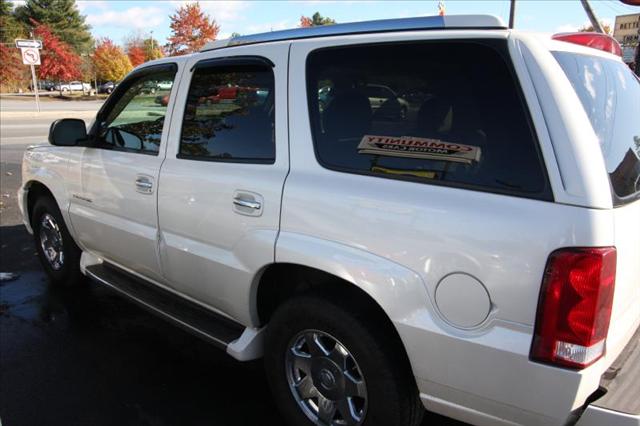 2004 Cadillac Escalade Unknown