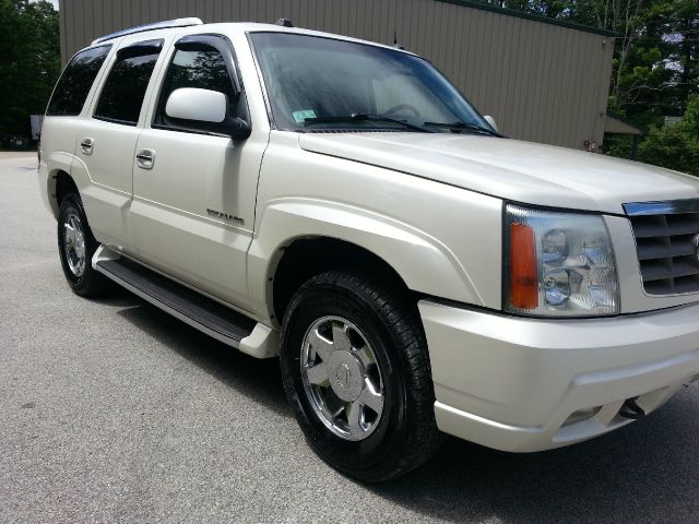 2004 Cadillac Escalade EX - DUAL Power Doors