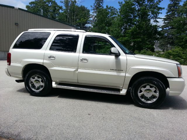 2004 Cadillac Escalade EX - DUAL Power Doors